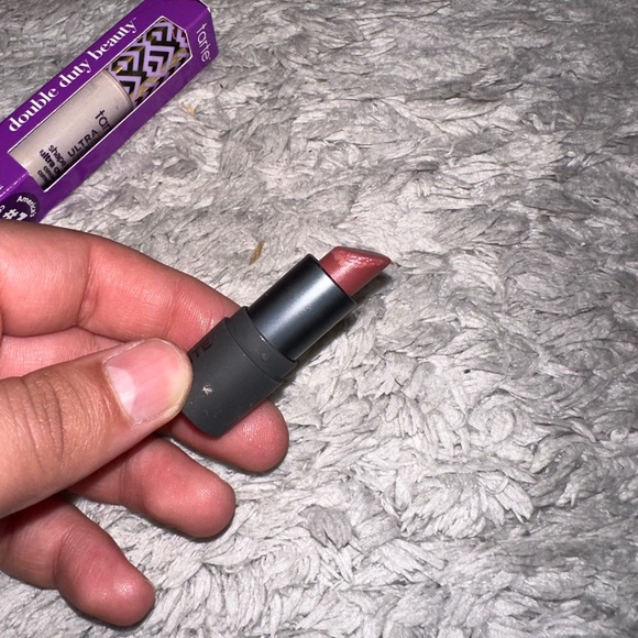 3 piece bundle candle, tarte highlighter, and buxom lipstick mini shade is chai - Picture 10 of 11